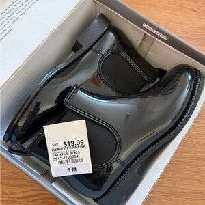 Henry Ferrera Glossy Black Chelsea Boots